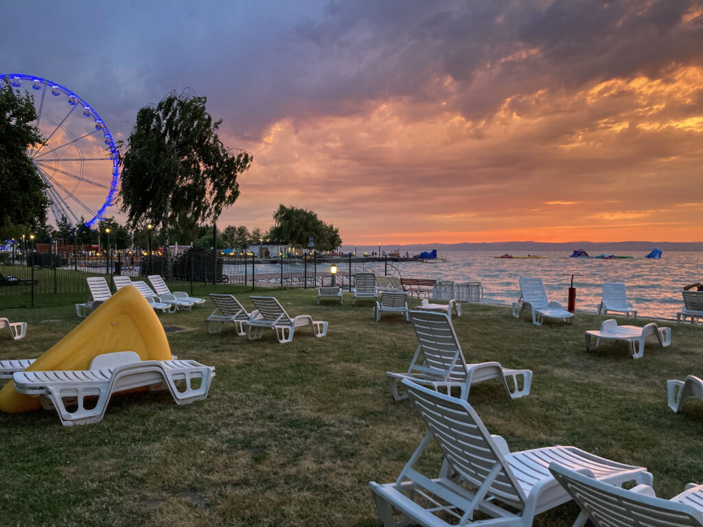 Siófok Hotel Lidó strand naplemente