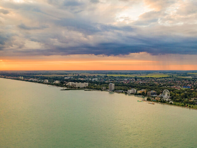 Siófok szállás – hol érdemes megszállni a Balaton fővárosában? (2026 útmutató)